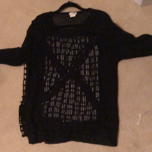 Black Open weave knit sweater top Sz is - Picture 2 of 5